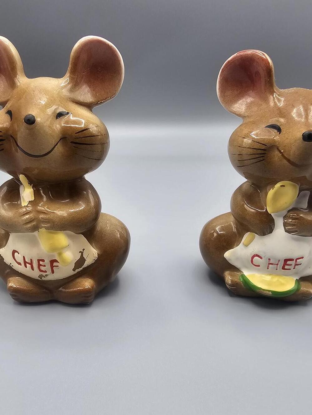 Vintage Kitsch Ceramic Chef Mouse Salt and Pepper Shakers